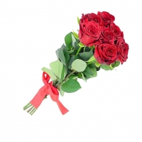 7 красных роз