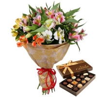 Альстромерии + подарок конфеты ассорти